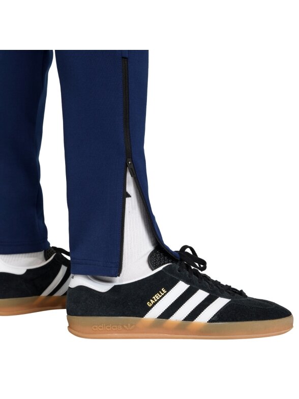 Vyriškos adidas Tiro 26 Travel Sweat Pant, tamsiai mėlynos spalvos KF6073 4