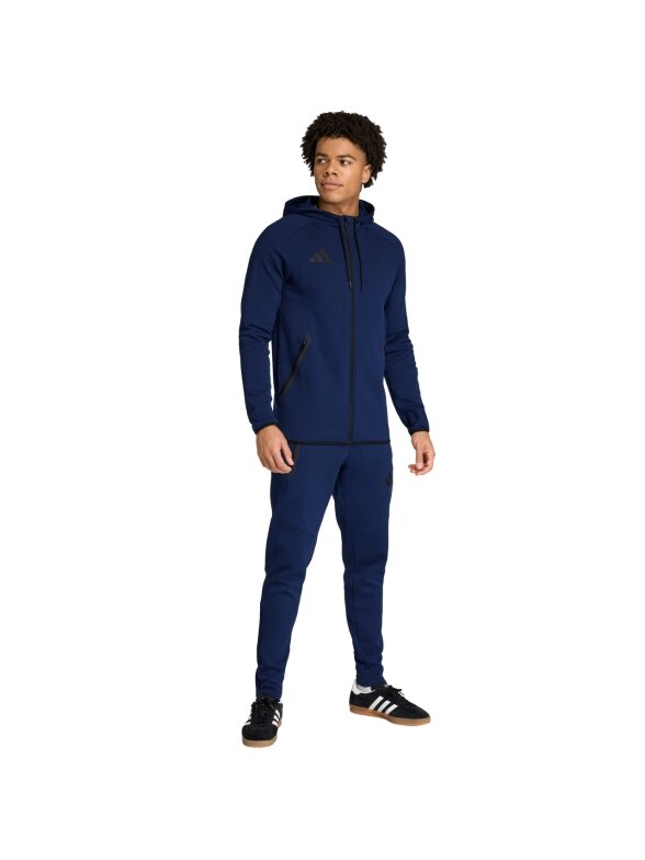 Vyriškos adidas Tiro 26 Travel Sweat Pant, tamsiai mėlynos spalvos KF6073 5