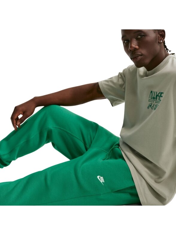 Nike Club BB Jogger vyriškos kelnės žalios FN3787 365 4 Nike Club BB Jogger vyriškos kelnės žalios FN3787 365 4