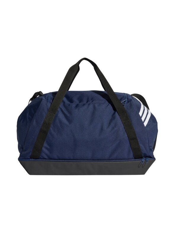 adidas Tiro Duffle Large su apatine skyrium sportinė krepšys tamsiai mėlyna KD4233 1 adidas Tiro Duffle Large su apatine skyrium sportinė krepšys tamsiai mėlyna KD4233 1