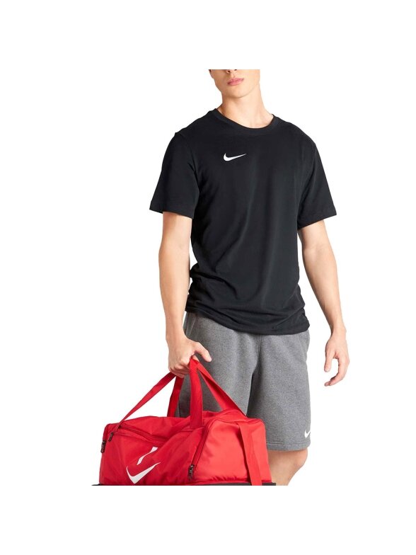 Nike Academy Team M Hardcase krepšys raudonas CU8096 657 3 Nike Academy Team M Hardcase krepšys raudonas CU8096 657 3