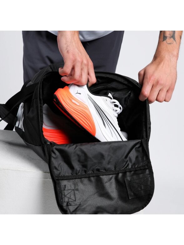 Puma Challenger Sports Medium sportinė krepšys juoda 91145 01 5 Puma Challenger Sports Medium sportinė krepšys juoda 91145 01 5