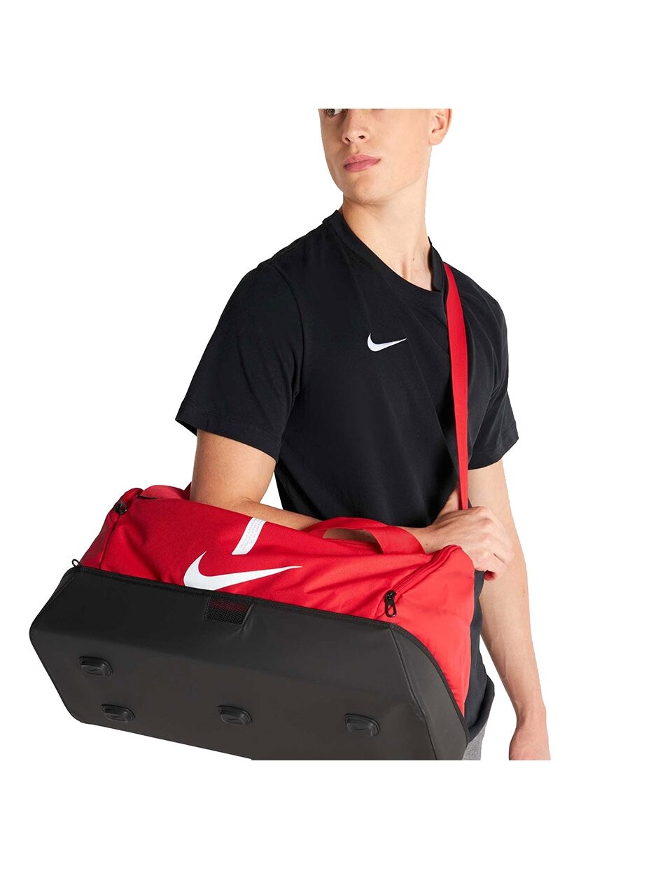 Nike Academy Team M Hardcase krepšys raudonas CU8096 657 5 Nike Academy Team M Hardcase krepšys raudonas CU8096 657 5